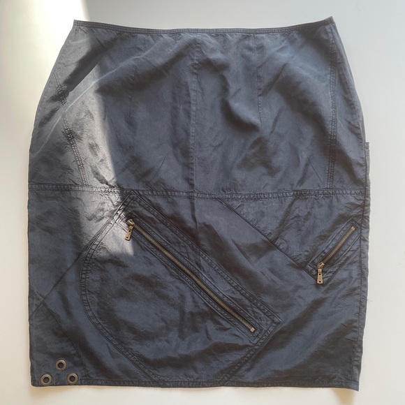 Unique Yves Saint Laurent Silk Skirt - Picture 8 of 10